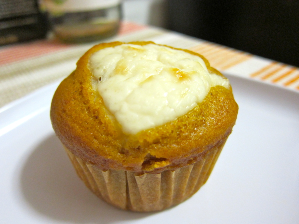 Sunday Snapshot: Pumpkin Muffins with Vegan Cream Cheese | Red-Handled Scissors