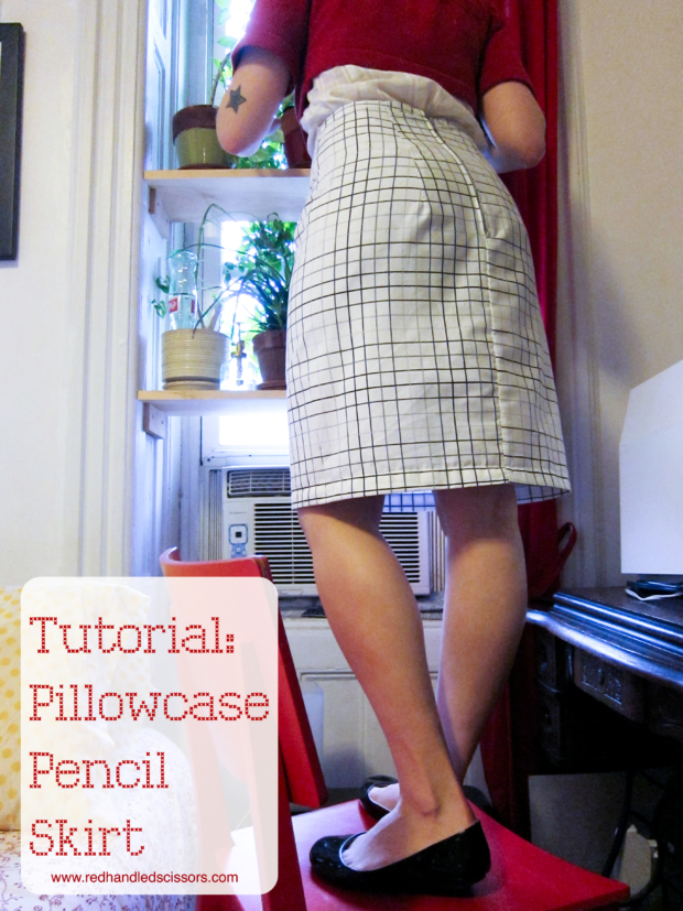 Tutorial: Pillowcase Pencil Skirt: Check it out, ladies: a pillowcase that you can totally wear to the office!