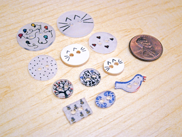 DIY Shrinky Dink Buttons! - The Graphics Fairy