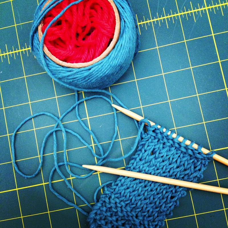 Sunday Snapshot: Knitting Continental | Red-Handled Scissors