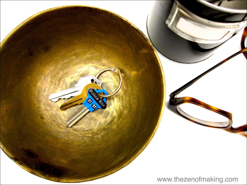 Tutorial: Painted TARDIS Keys | Red-Handled Scissors