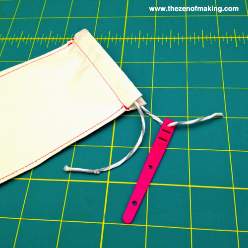 Dritz Drawstring Threader A Plasticl Tool for Threading Ribbon, Drawstrings,  Threading Elastic 