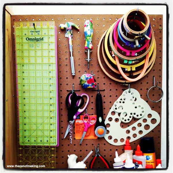 Sunday Snapshot: Embroidery Hoop Organization | Red-Handled Scissors