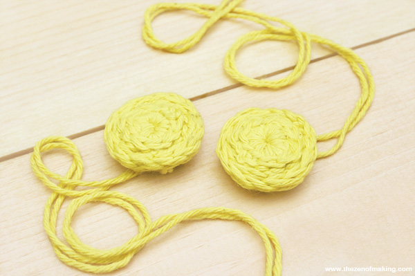 Tutorial: Stabilizing Crocheted Buttons | Red-Handled Scissors