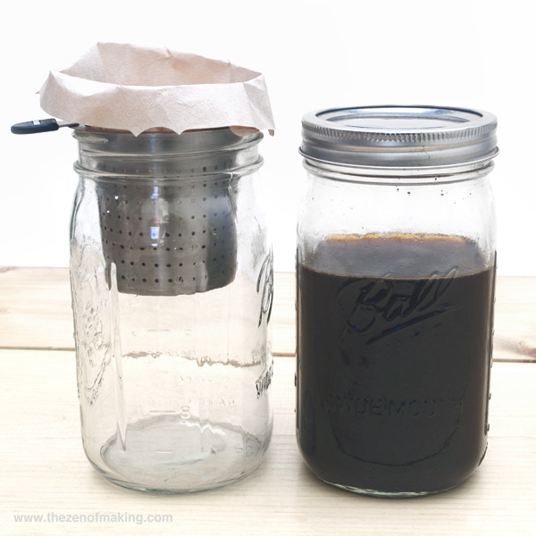 Recipe: Mason Jar Cold Brew Coffee | Red-Handled Scissors