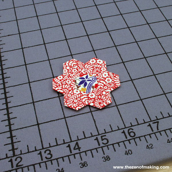 Review: AccuQuilt English Paper Piecing Hexagon Dies | Red-Handled Scissors