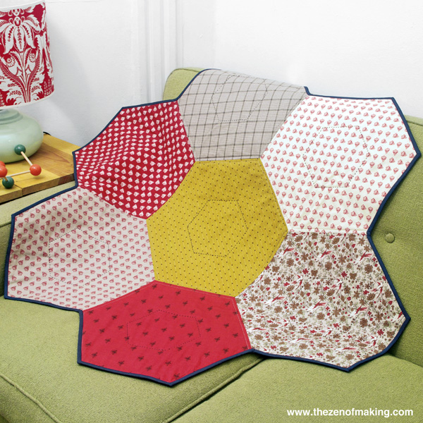 Tutorial: Giant Hexie Flower Lap Quilt - 12 Hexies (or Less) Blog Hop | Red-Handled Scissors