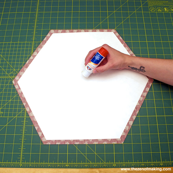 Tutorial: Giant Hexie Flower Lap Quilt - 12 Hexies (or Less) Blog Hop | Red-Handled Scissors