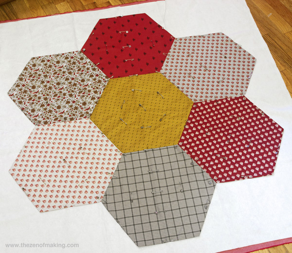 Tutorial: Giant Hexie Flower Lap Quilt - 12 Hexies (or Less) Blog Hop | Red-Handled Scissors