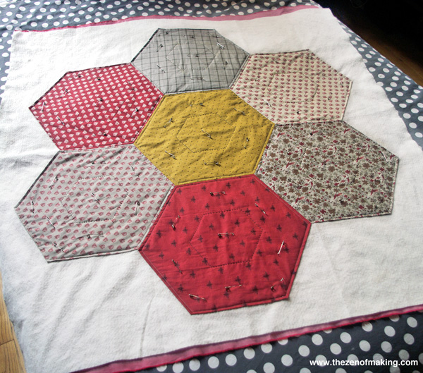 Tutorial: Giant Hexie Flower Lap Quilt - 12 Hexies (or Less) Blog Hop | Red-Handled Scissors