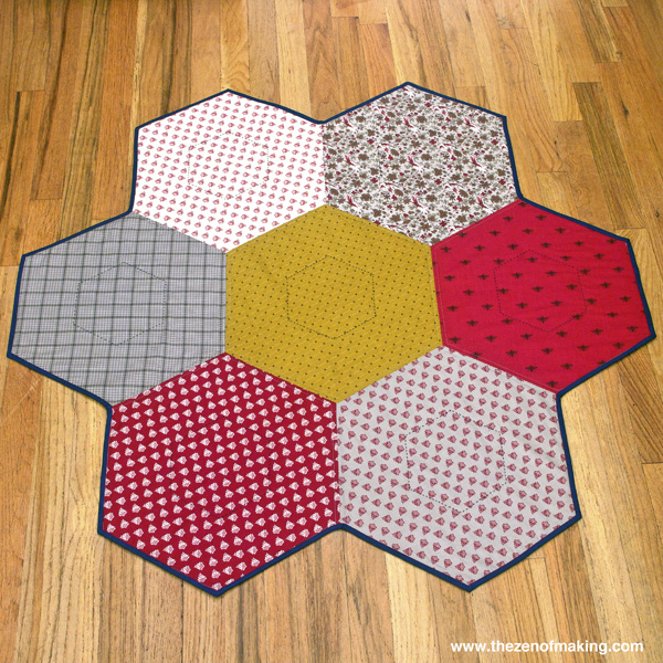 Tutorial: Giant Hexie Flower Lap Quilt - 12 Hexies (or Less) Blog Hop | Red-Handled Scissors