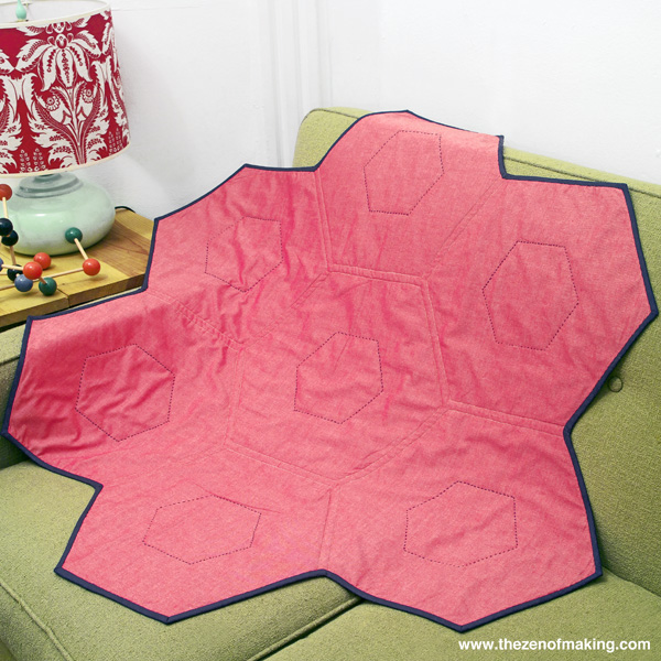 Tutorial: Giant Hexie Flower Lap Quilt - 12 Hexies (or Less) Blog Hop | Red-Handled Scissors