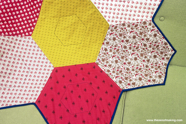 Tutorial: Giant Hexie Flower Lap Quilt - 12 Hexies (or Less) Blog Hop | Red-Handled Scissors