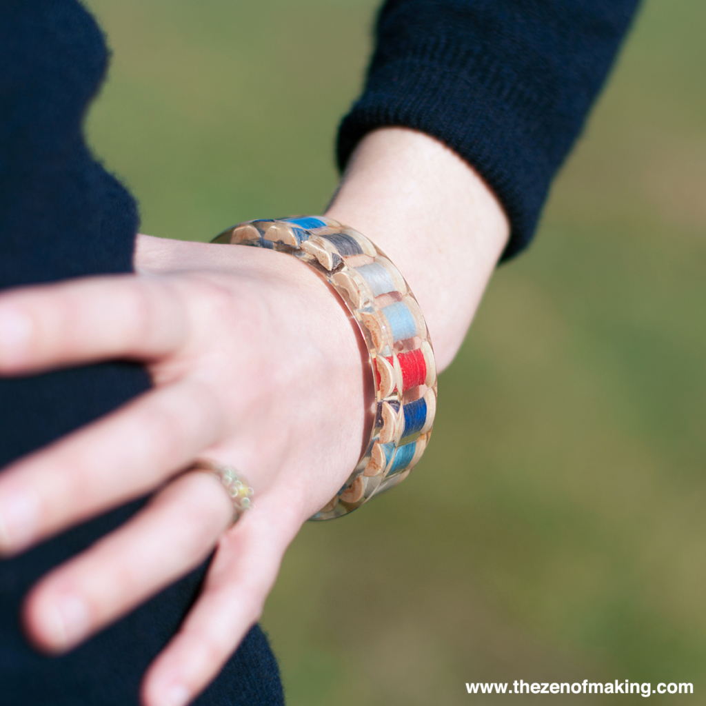 Tutorial: Resin Thread Spool Bracelet | Red-Handled Scissors