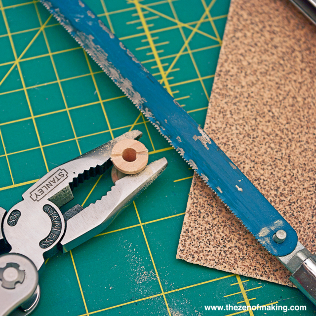 Tutorial: Resin Thread Spool Bracelet | Red-Handled Scissors