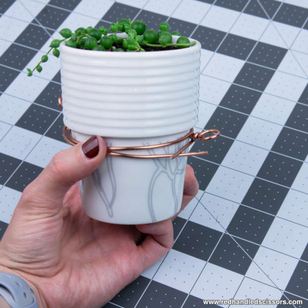 Tutorial: DIY Modern Hanging Planter