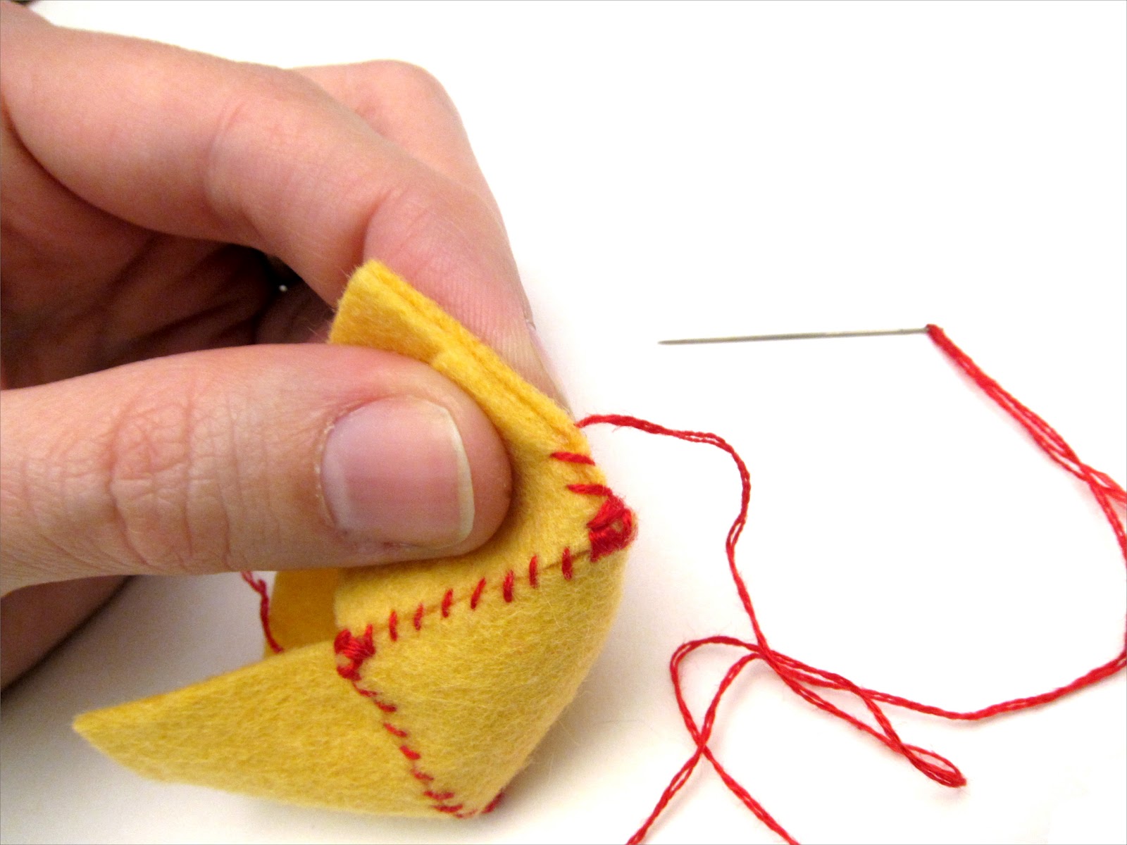 Floss Drop Bobbin Tutorial 