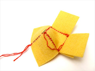 Tutorial: Embroidery Floss Travel Box | Red-Handled Scissors