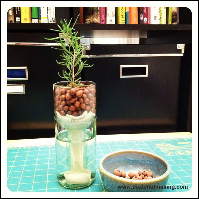 Tutorial Recycled Wine Bottle Planter